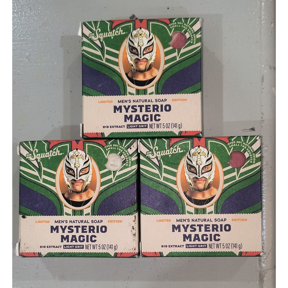 Dr. Squatch Men's Natural Soap Mysterio Magic, 5 oz 3 Pack WWE Wrestling